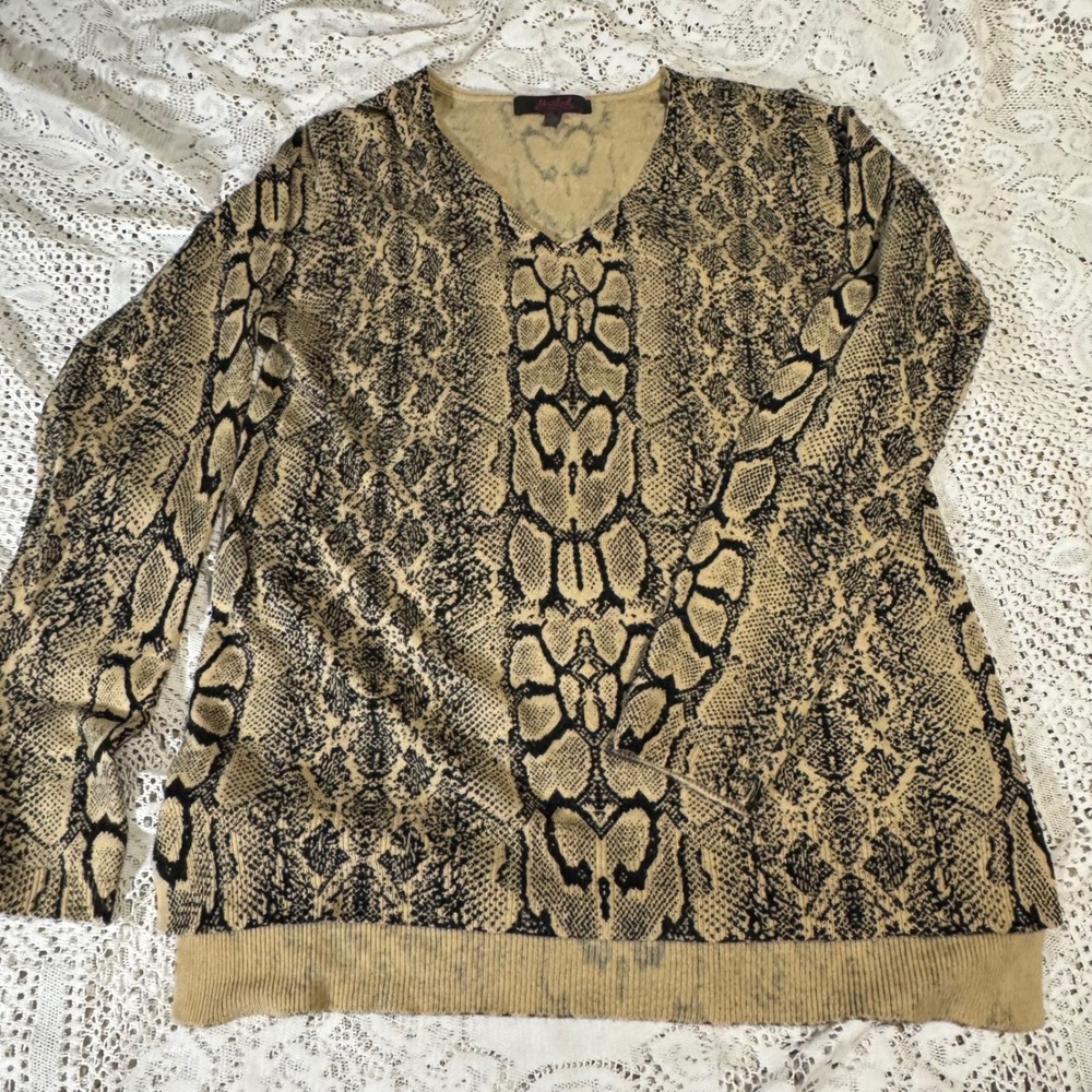 Marled Women's Snakeskin Print V Neck Long Sleeve Knit Sweater Top Medium